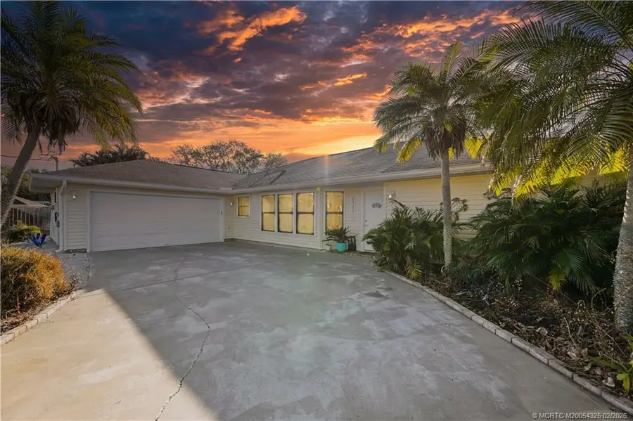 2111 SE Cayuga Court, Port Saint Lucie, FL 34952 - #2