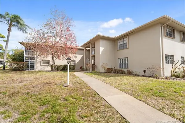 12 Lake Vista Trail #102, Port St Lucie, FL 34952