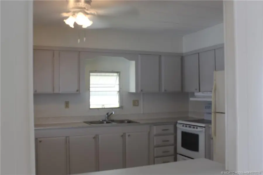 605 NE South Seas Way, Jensen Beach, FL 34957 - #2