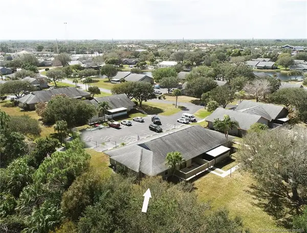 4007 NW Cinnamon Tree Circle, Jensen Beach, FL 34957