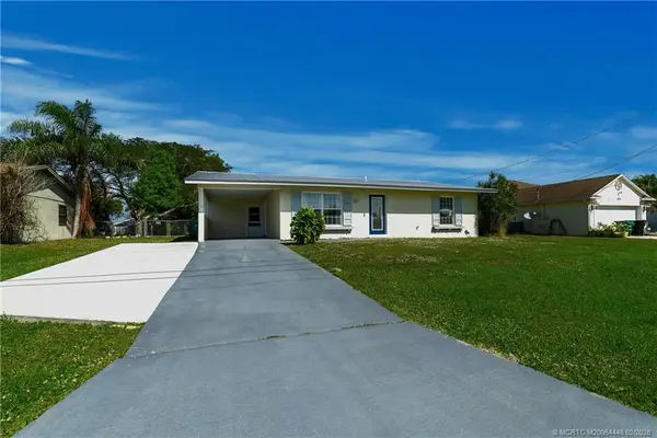 1365 SW Gastador Avenue, Port St Lucie, FL 34953