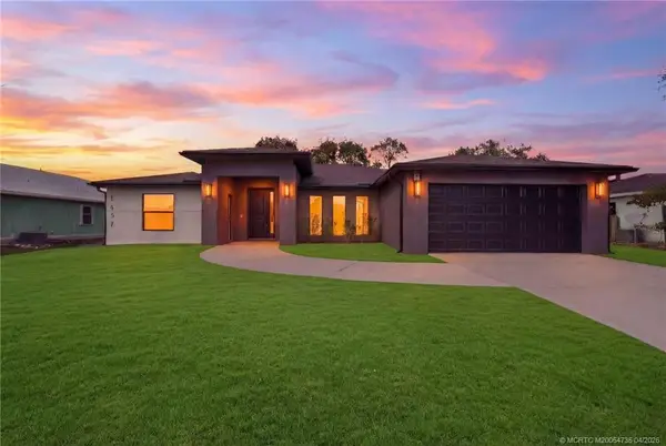 1457 SW Dow Lane, Port St Lucie, FL 34953