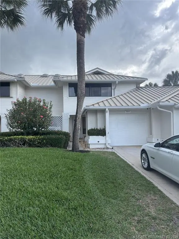 5657 SE Foxcross Place, Stuart, FL 34997