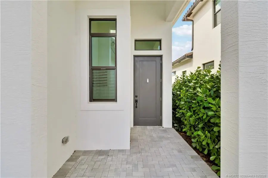 120 SE Cortile Enza, Port Saint Lucie, FL 34952 - #2