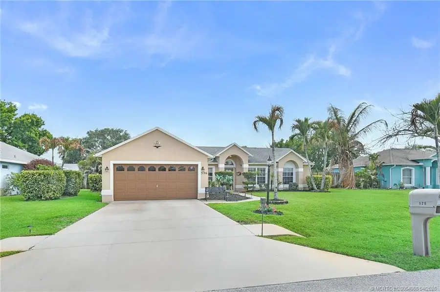 526 NE Vanda Terrado, Jensen Beach, FL 34957 - #2