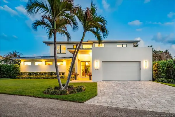 10742 SE Burgee Court, Hobe Sound, FL 33455