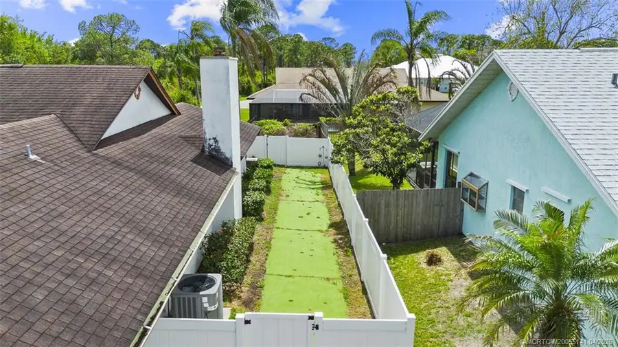 992 SE Thornhill Drive, Port Saint Lucie, FL 34983 - #3