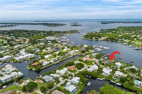 3973 SE Topsail Court, Stuart, FL 34997
