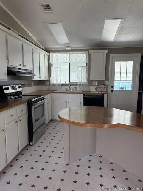 489 Swan Lane, Vero Beach, FL 32966 - #2