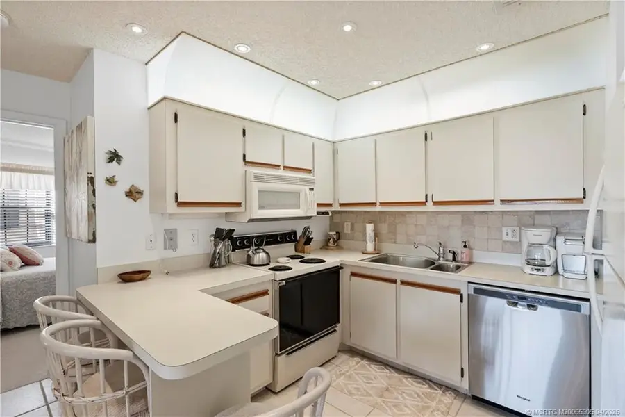 2013 NE Collins Circle #4-60, Jensen Beach, FL 34957 - #3