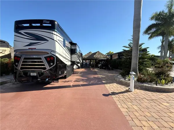 316 NW Chipshot Lane, Port St Lucie, FL 34986