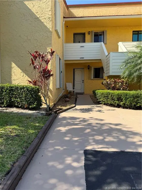 5323 SE Miles Grant Road #101, Stuart, FL 34997