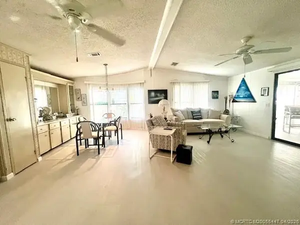 6221 S Ironwood Lane, Lantana, FL 33462