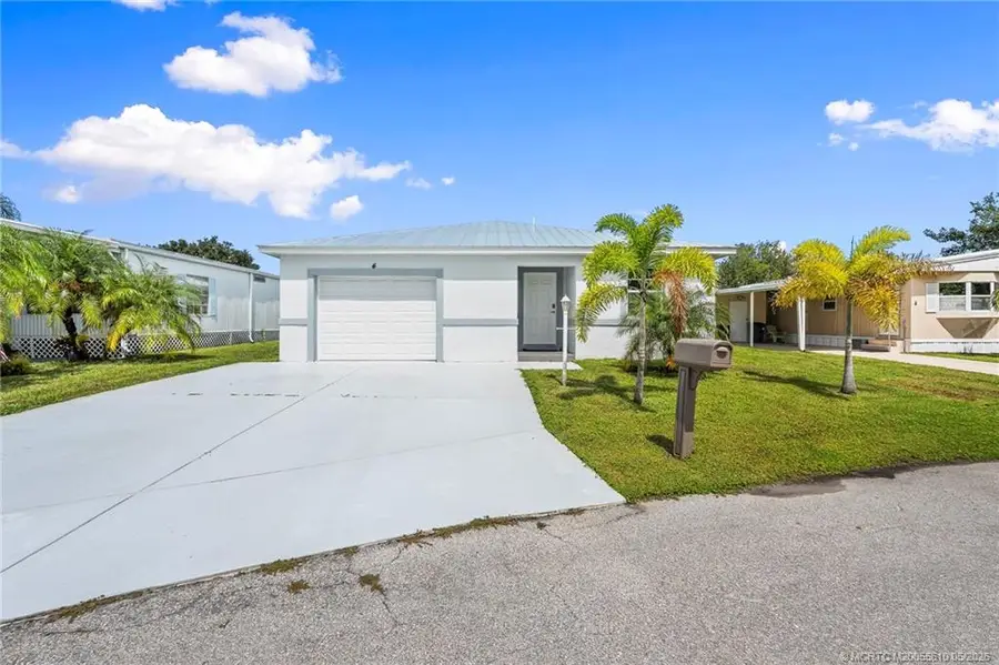 4 La Paloma Lane, Port Saint Lucie, FL 34952 - #3