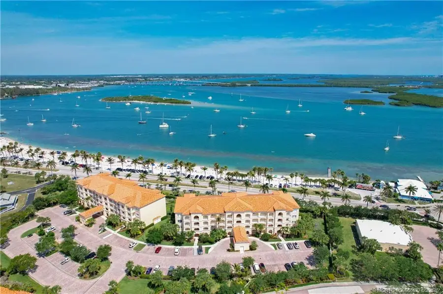 36 Harbour Isle Drive W #PH 02, Fort Pierce, FL 34949 - #2