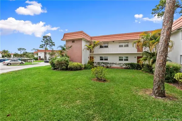 2600 SE Ocean Boulevard #EE15, Stuart, FL 34996