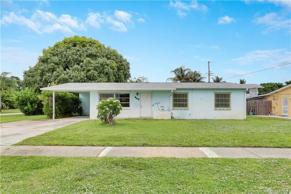940 Eucalyptus Road, North Palm Beach, FL 33408 - #1