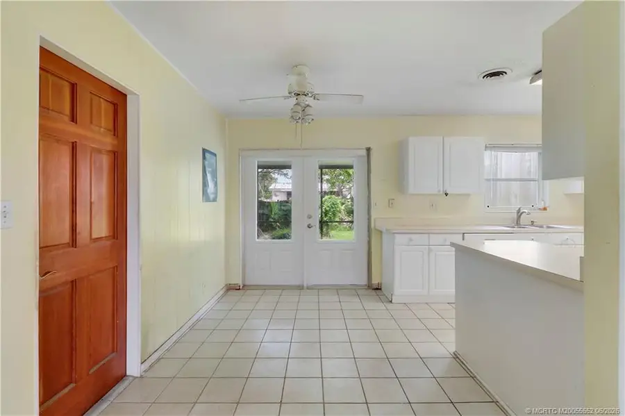 940 Eucalyptus Road, North Palm Beach, FL 33408 - #2