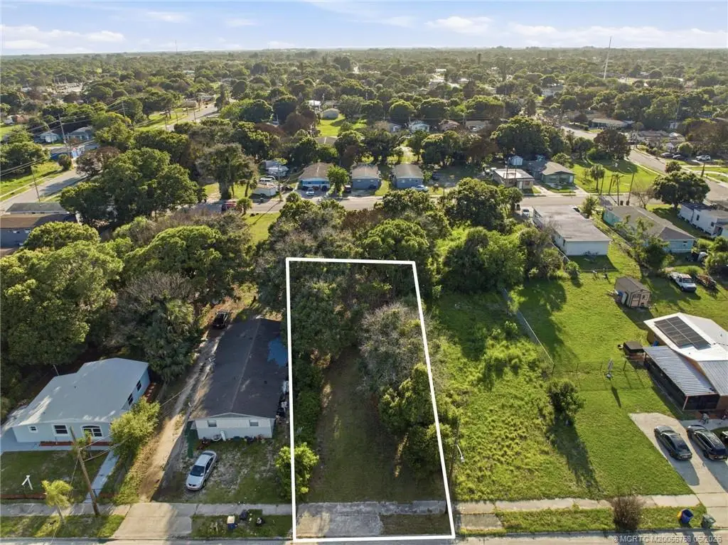 701 N 19th Street, Fort Pierce, FL 34950 - #1