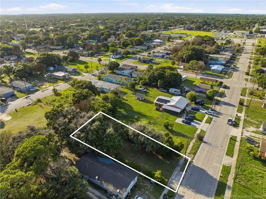 701 N 19th Street, Fort Pierce, FL 34950 - #3