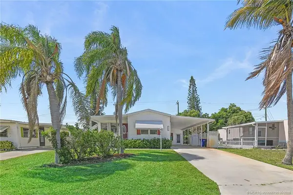 7149 SE Ridgeway Terrace, Hobe Sound, FL 33455