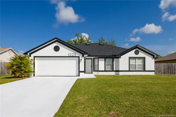 1225 SW Hunnicut Avenue Sw, Port St Lucie, FL 34953