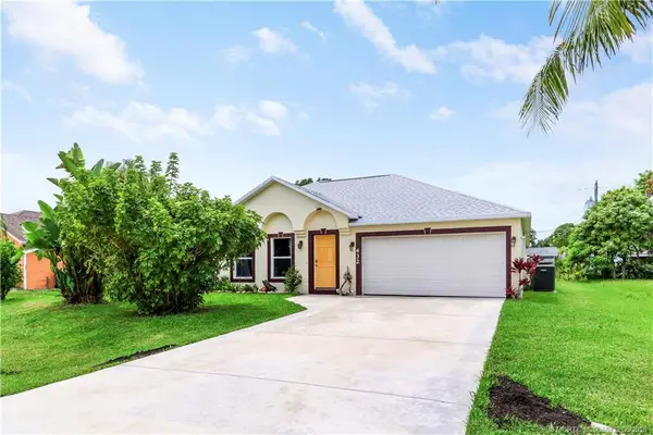 432 NW Raymond Lane, Port St Lucie, FL 34983