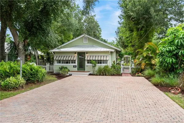 536 SW Halpatiokee Street, Stuart, FL 34994