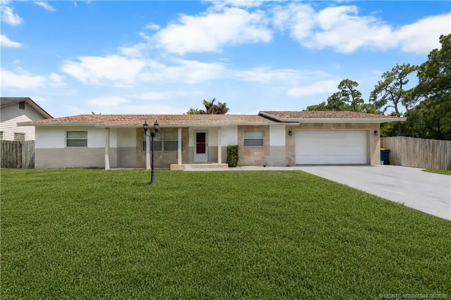1670 SE Madison Street, Stuart, FL 34997 - #2