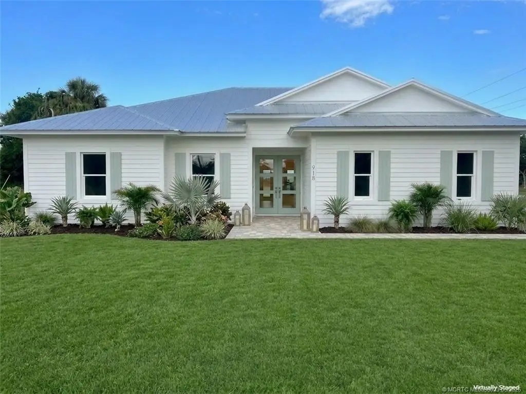 918 SE Hibiscus Avenue, Stuart, FL 34996 - #1