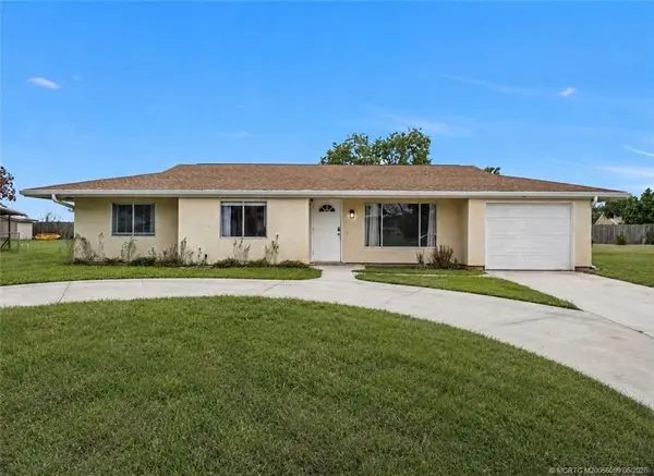 1862 SE Rainier Road, Port St Lucie, FL 34952