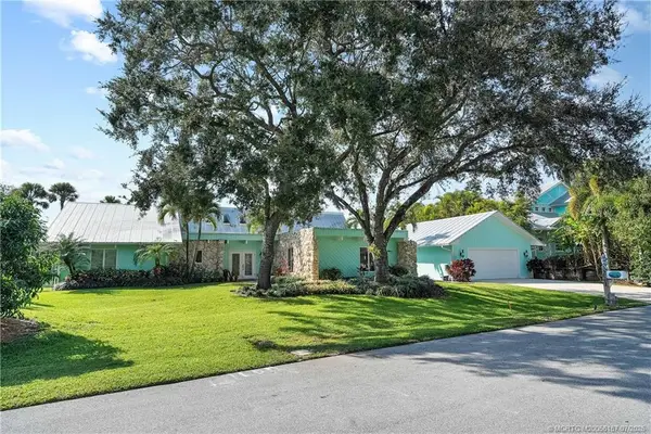 220 SW Willow Lake Trail, Stuart, FL 34997