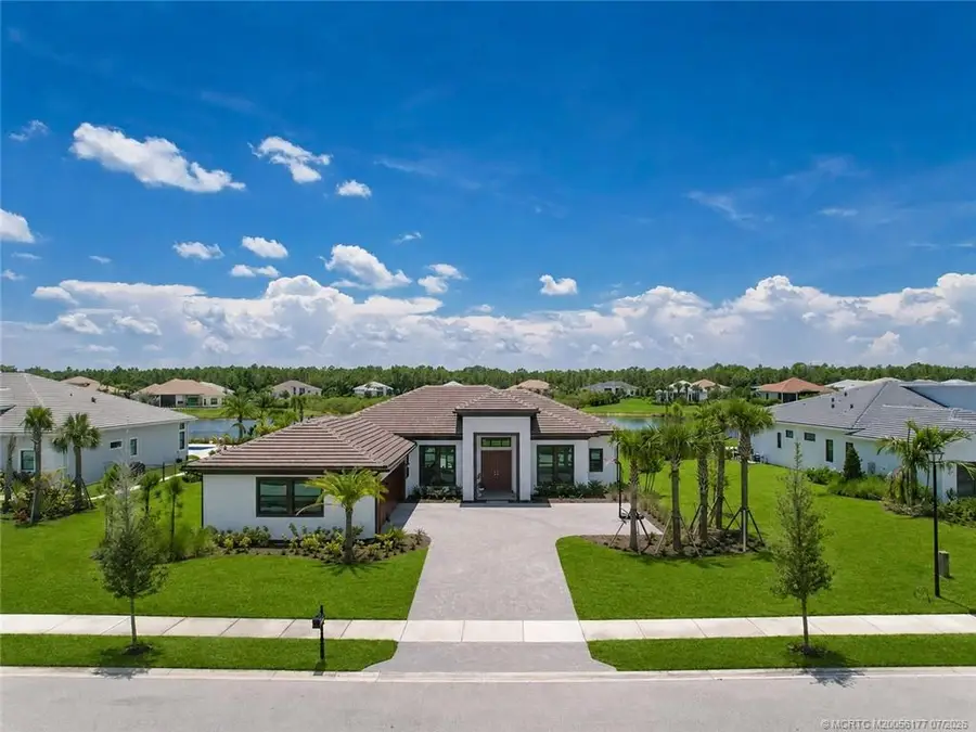 2044 SW English Garden Drive, Palm City, FL 34990 - #2