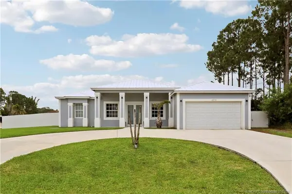 6216 NW West Deville Circle, Port St Lucie, FL 34986