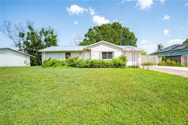 537 NW Sagamore Terrace, Port St Lucie, FL 34983