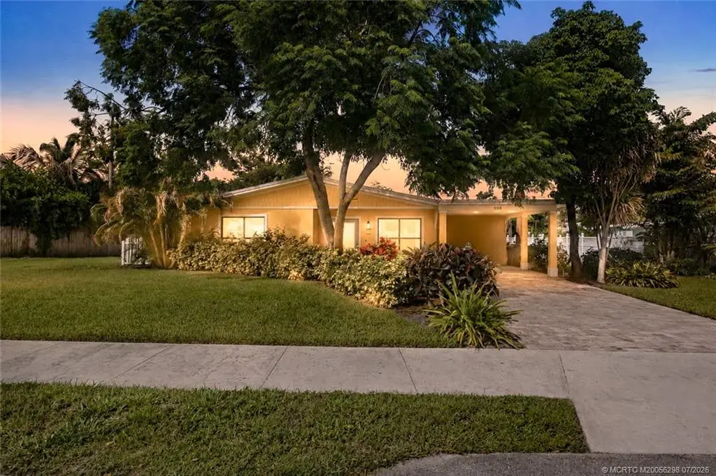 908 SE Krueger Parkway, Stuart, FL 34996 - #1