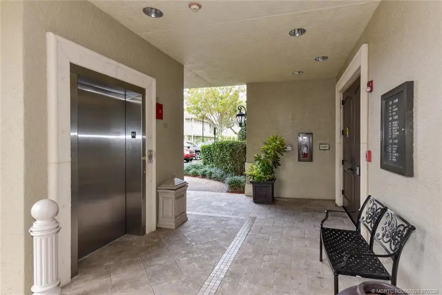 952 SE Willoughby Trace, Stuart, FL 34997 - #2
