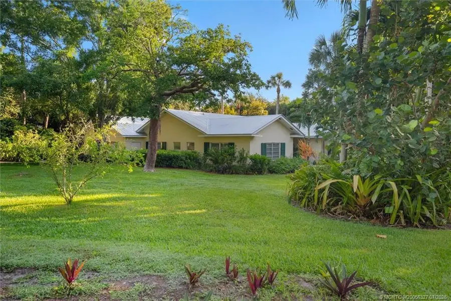 22 N Via Lucindia, Sewalls Point, FL 34996 - #3
