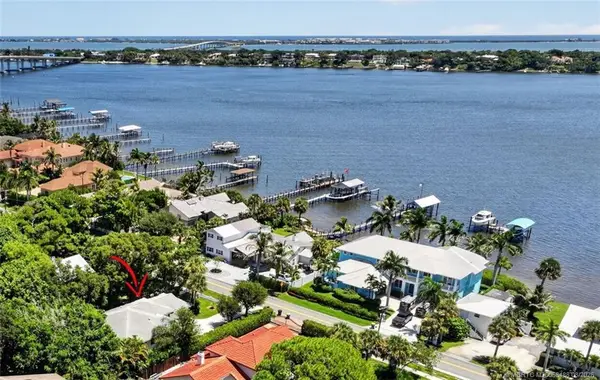 974 SE Saint Lucie Boulevard, Stuart, FL 34996