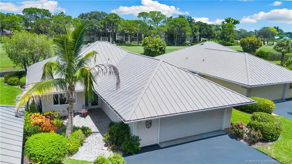 5203 SE Club Way, Stuart, FL 34997