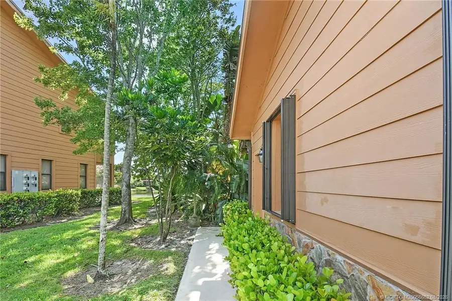 132 SE Crestwood Circle, Stuart, FL 34997 - #3