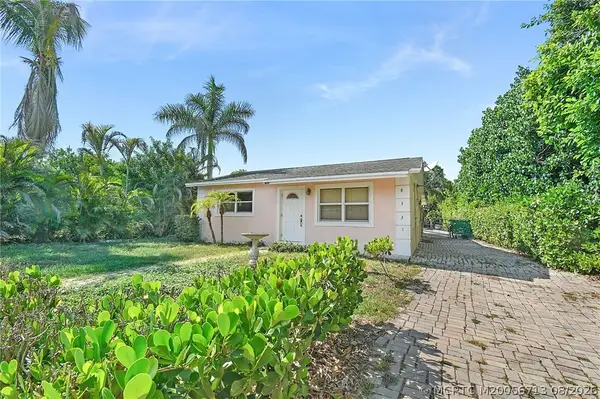 8331 SE Lundy Street, Hobe Sound, FL 33455