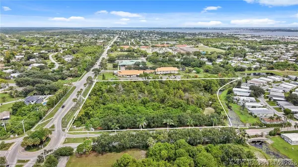 2201 NE Savannah Road, Jensen Beach, FL 34957