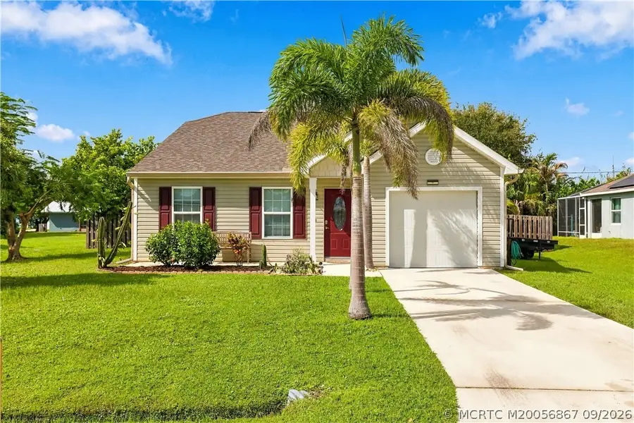 2134 SE Gaslight Street, Port Saint Lucie, FL 34952 - #2