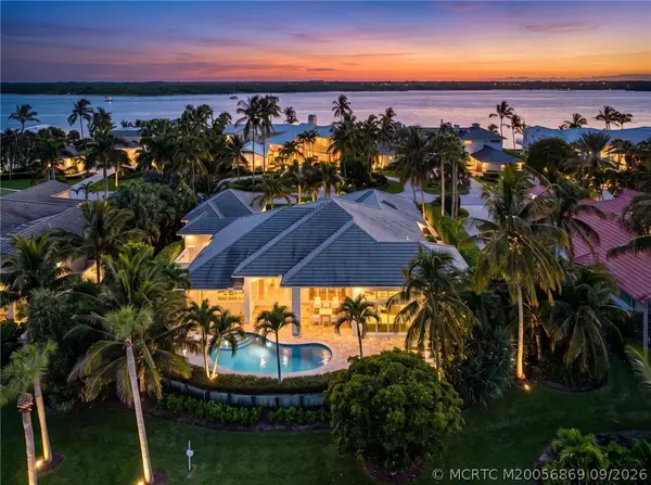 7037 SE Harbor Circle, Stuart, FL 34996