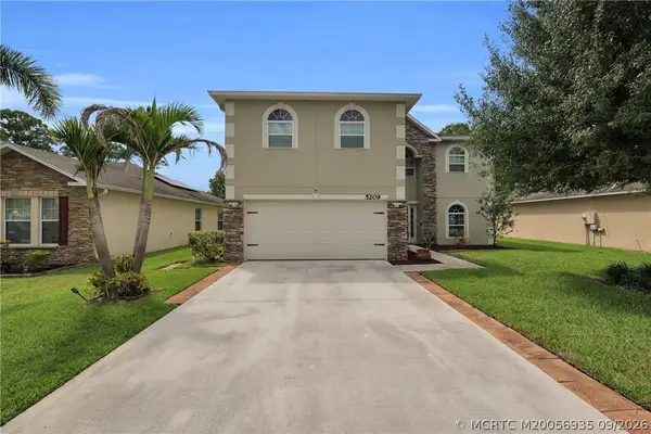 5209 NW Wisk Fern Circle Nw, Port St Lucie, FL 34986