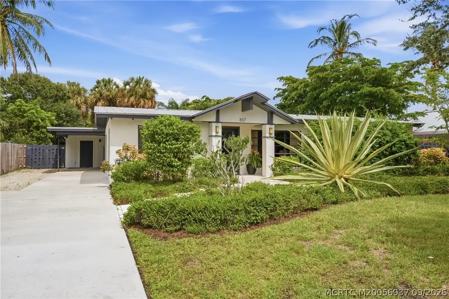 807 SE Weir Street, Stuart, FL 34994 - #2
