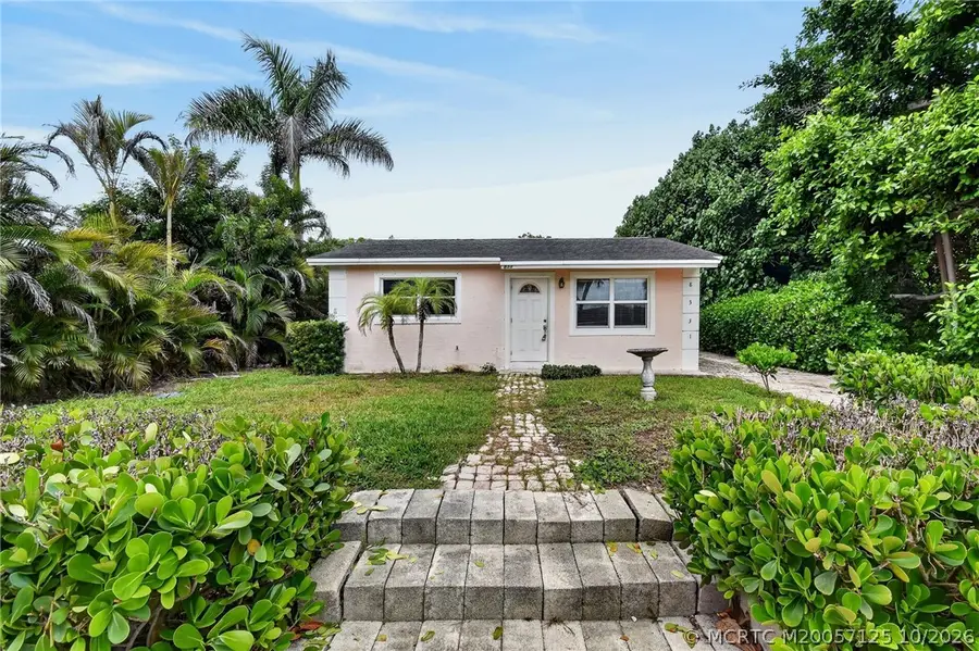 8331 SE Lundy Street, Hobe Sound, FL 33455 - #2