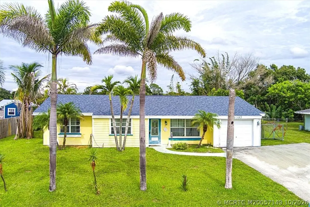 1357 SE Oakmont Lane Se, Port Saint Lucie, FL 34952 - #1