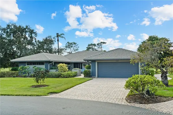 1423 SW Troon Circle, Palm City, FL 34990